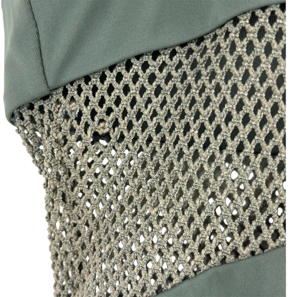 Carmen Marc Valvo One piece Olive Green Mesh Stripe panels Size 6 Summer Beach - Picture 6 of 13